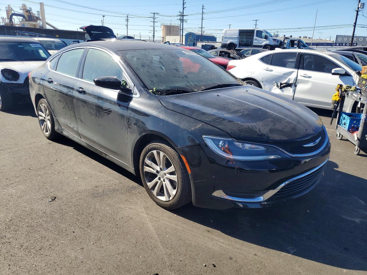 2016 Chrysler 200 Limited - Фото 4