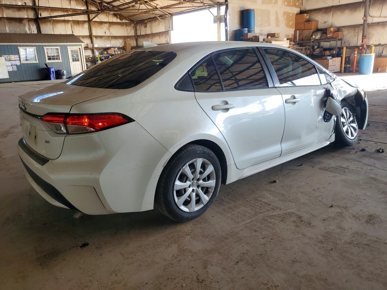 2020 Toyota Corolla Le - Image 3
