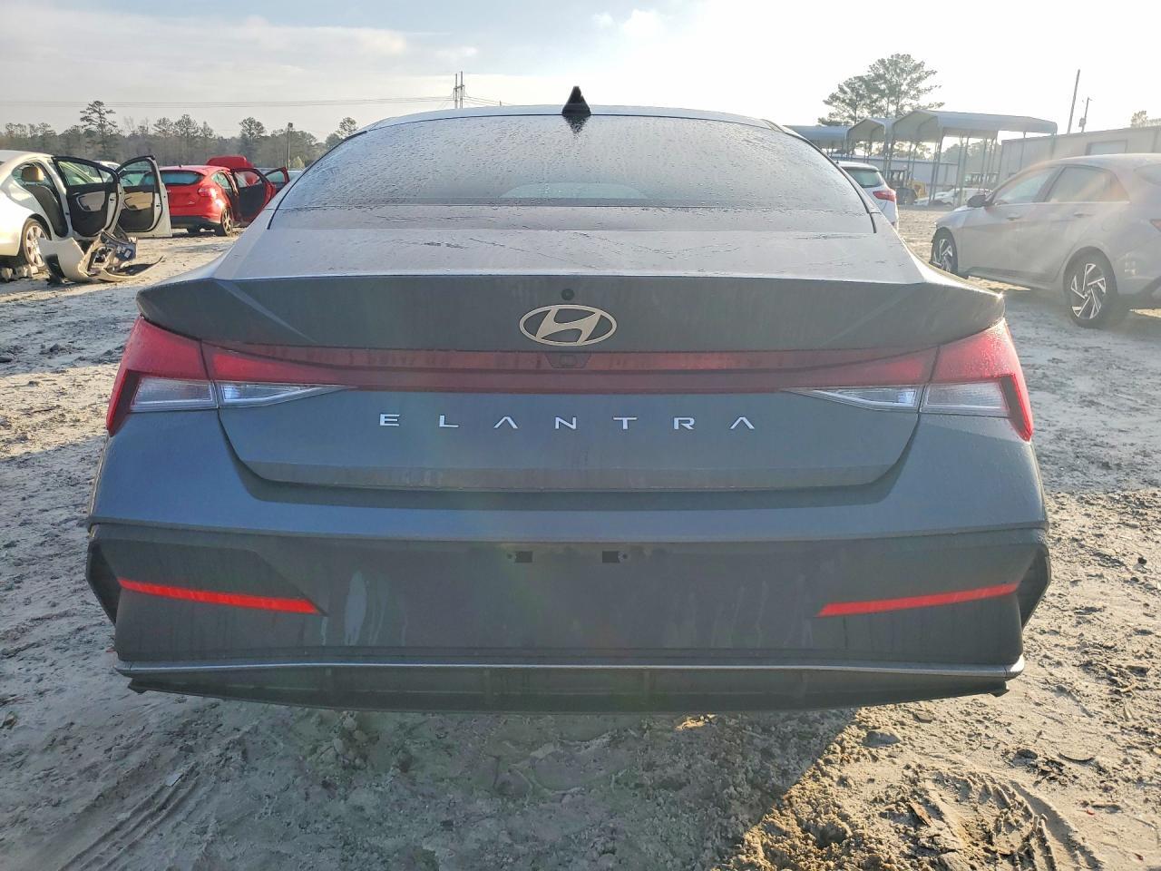 2024 Hyundai Elantra Sel - Image 6