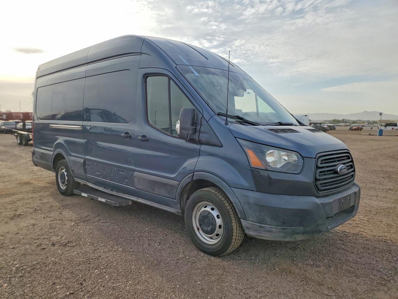 2019 Ford Transit 250 Delivery Van - Image 4