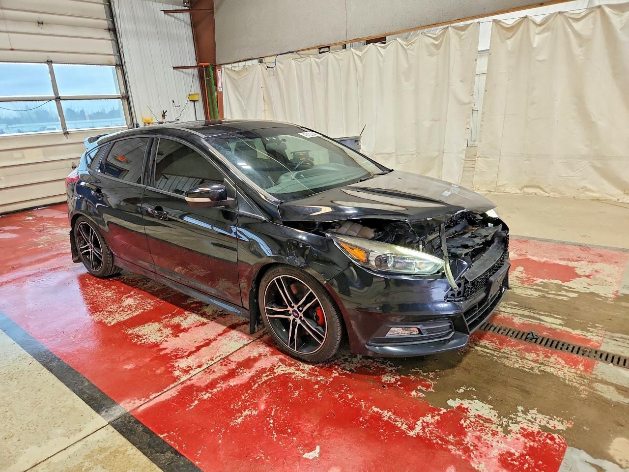 2016 Ford Focus St - Фото 4