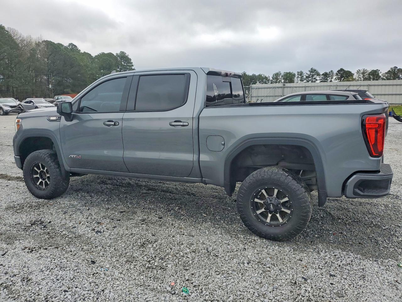2021 GMC Sierra K1500 At4 - Image 2