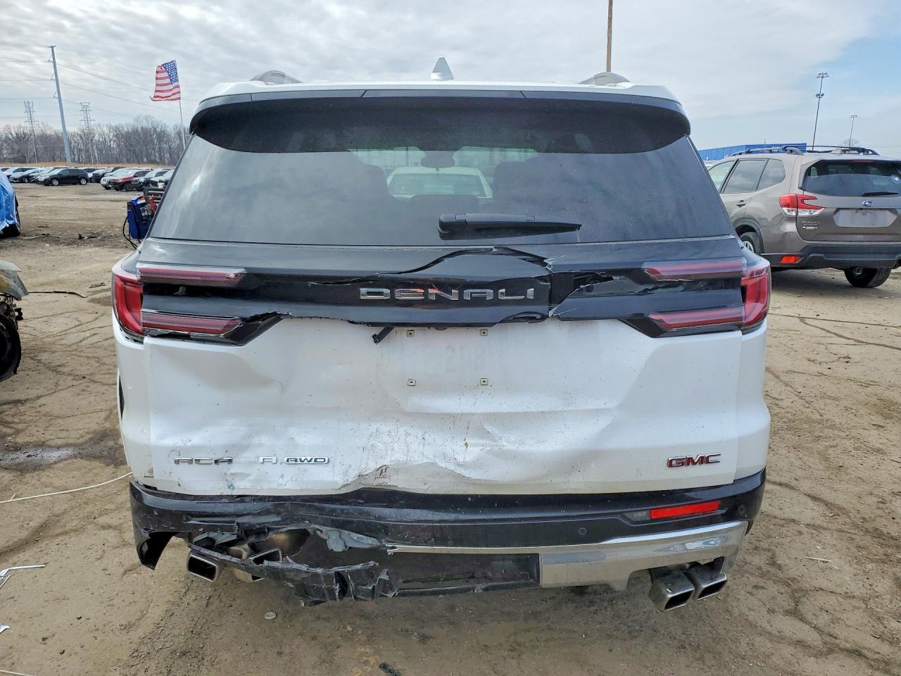 2024 GMC Acadia Denali - Image 6