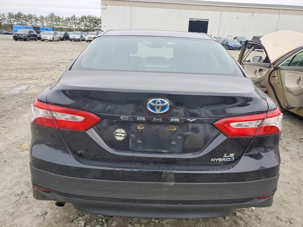 2018 Toyota Camry Hybrid Le - Фото 6