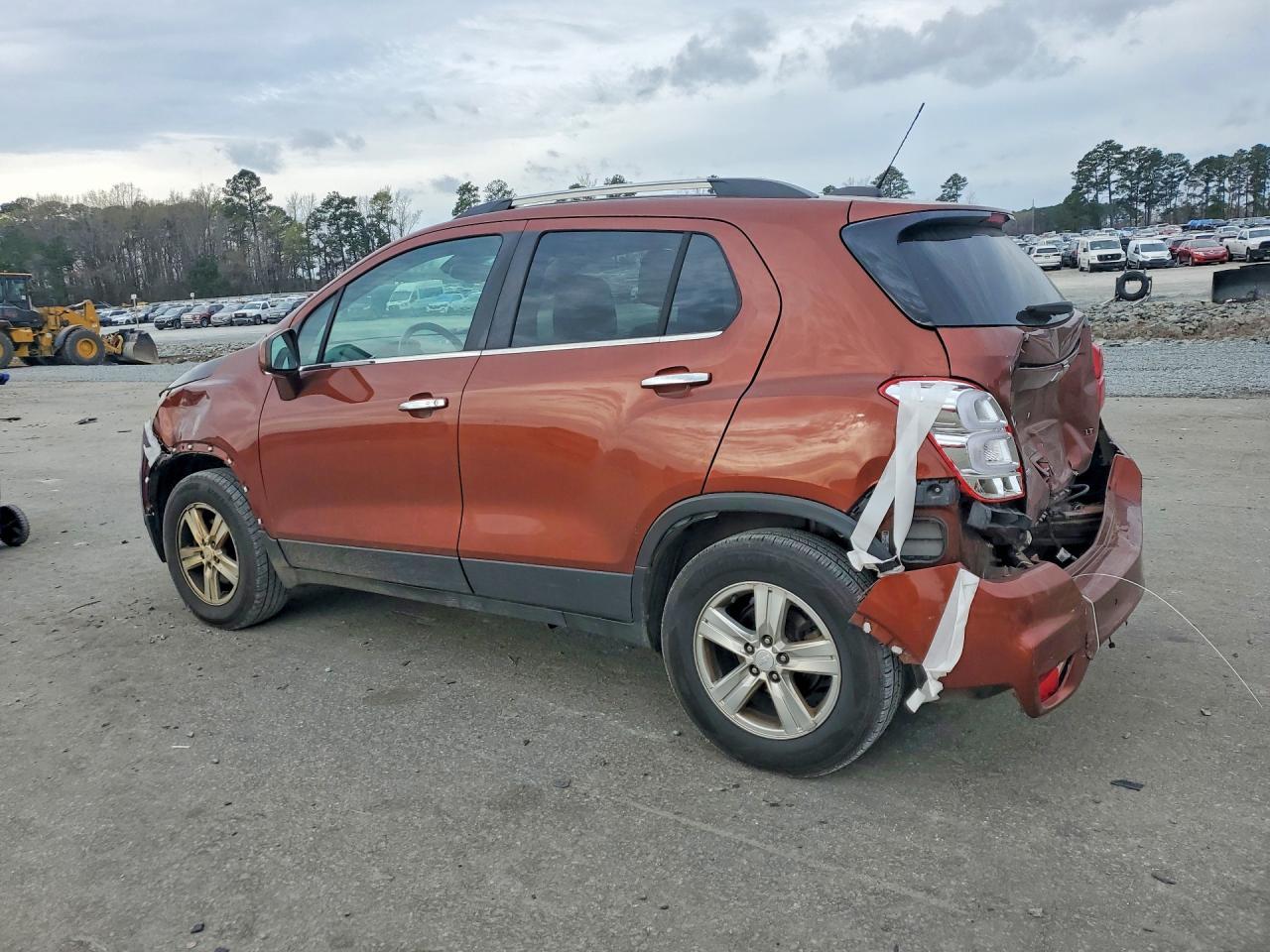 2019 Chevrolet Trax 1Lt - Image 2
