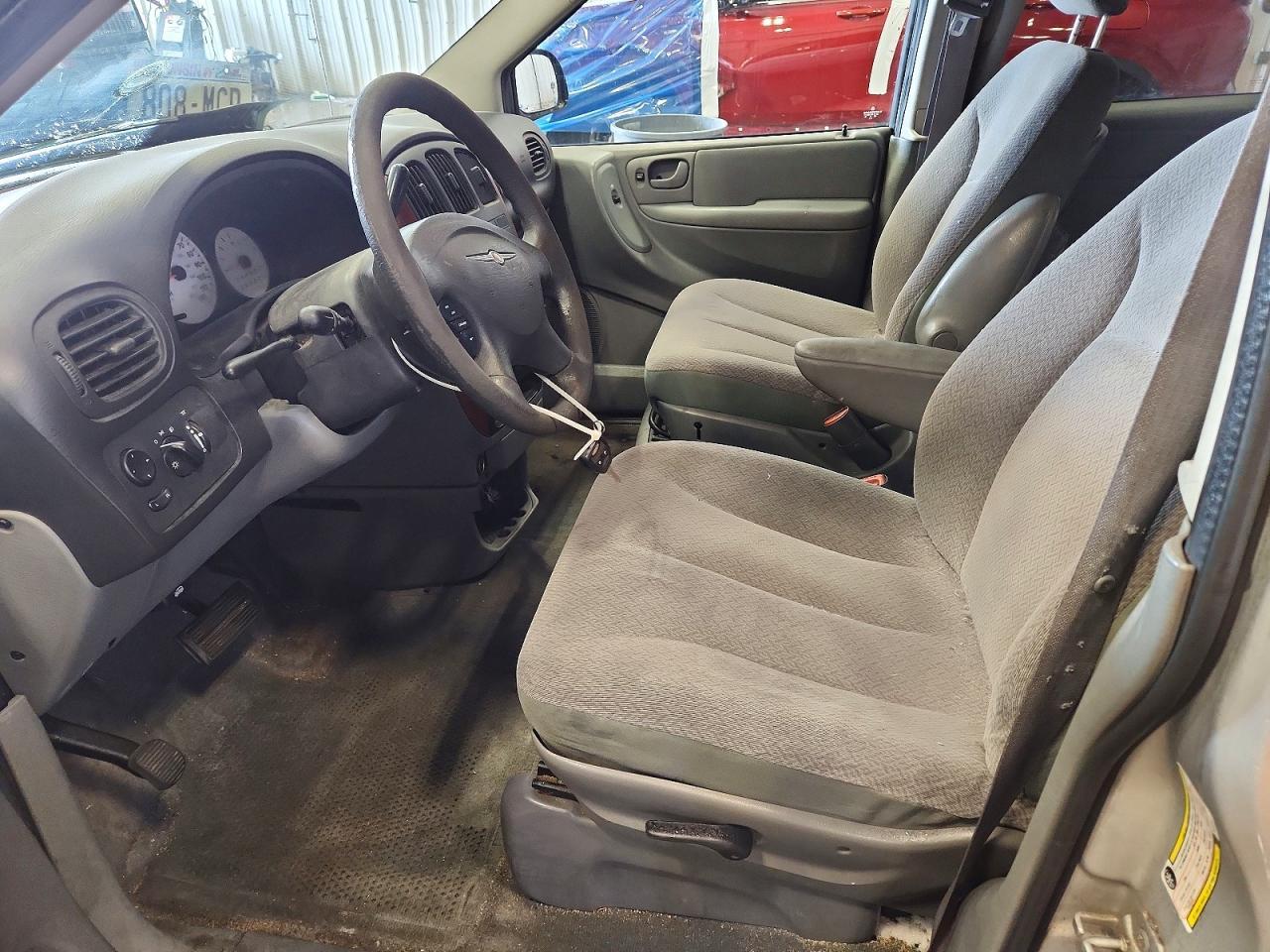 2007 Chrysler Town & Country Lx - Image 7