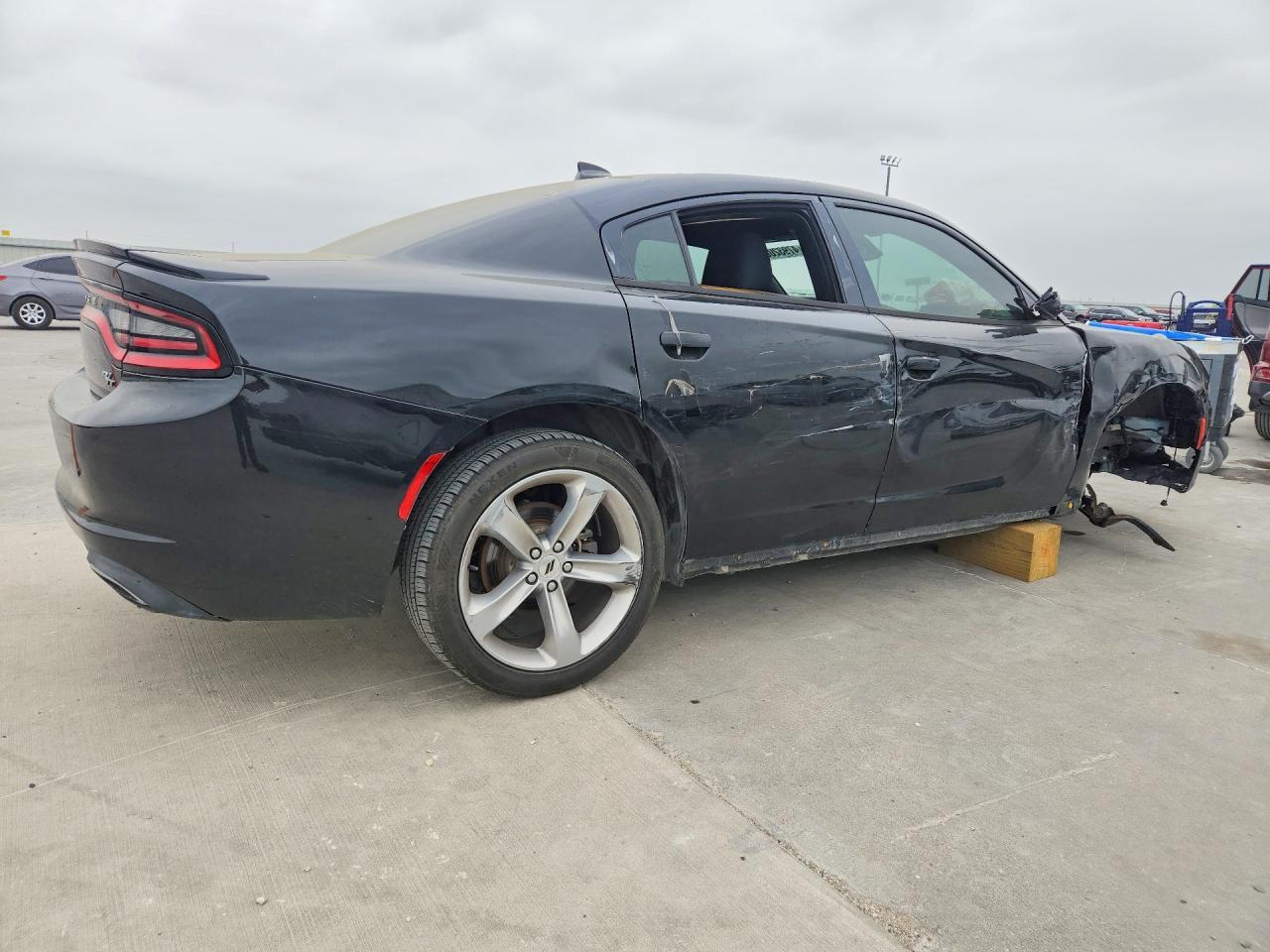 2016 Dodge Charger R - Фото 3