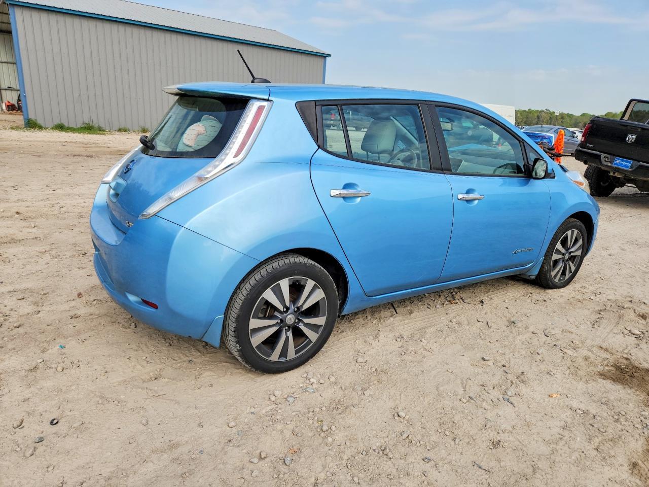 2015 Nissan Leaf Sv - Фото 3