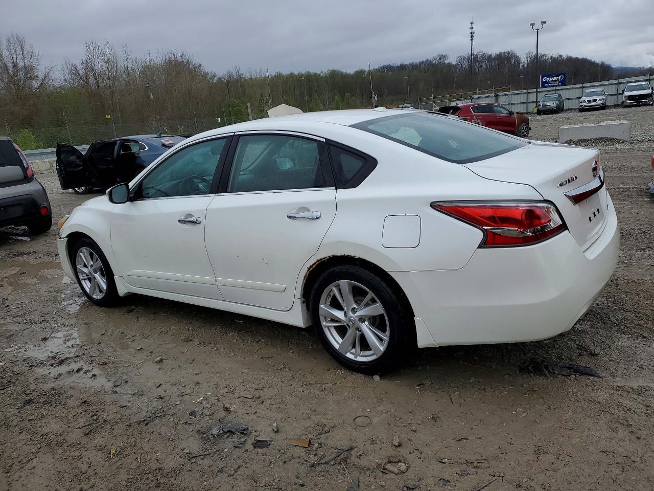 2014 Nissan Altima 2.5 Sl - Image 2