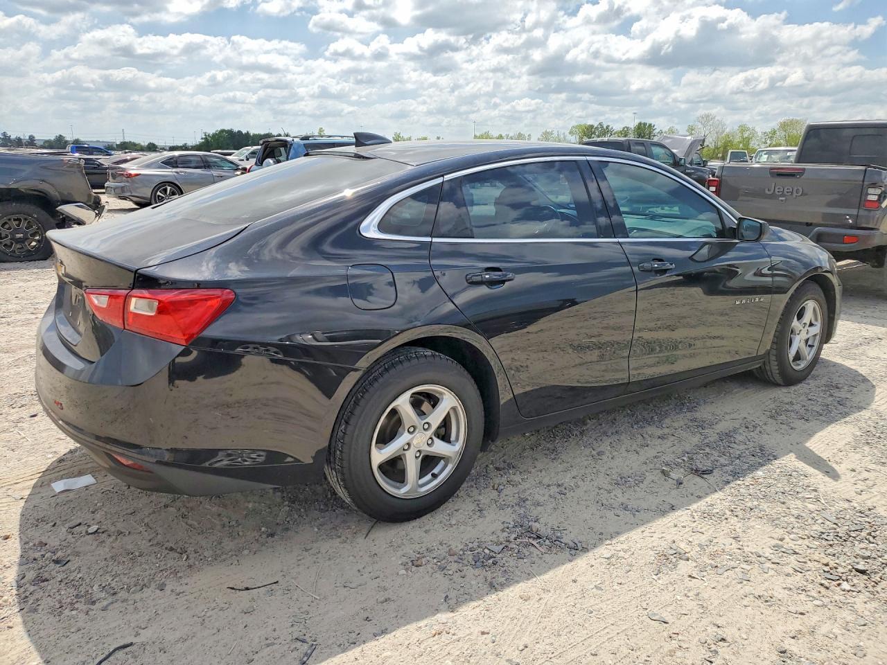 2018 Chevrolet Malibu Ls - Фото 3