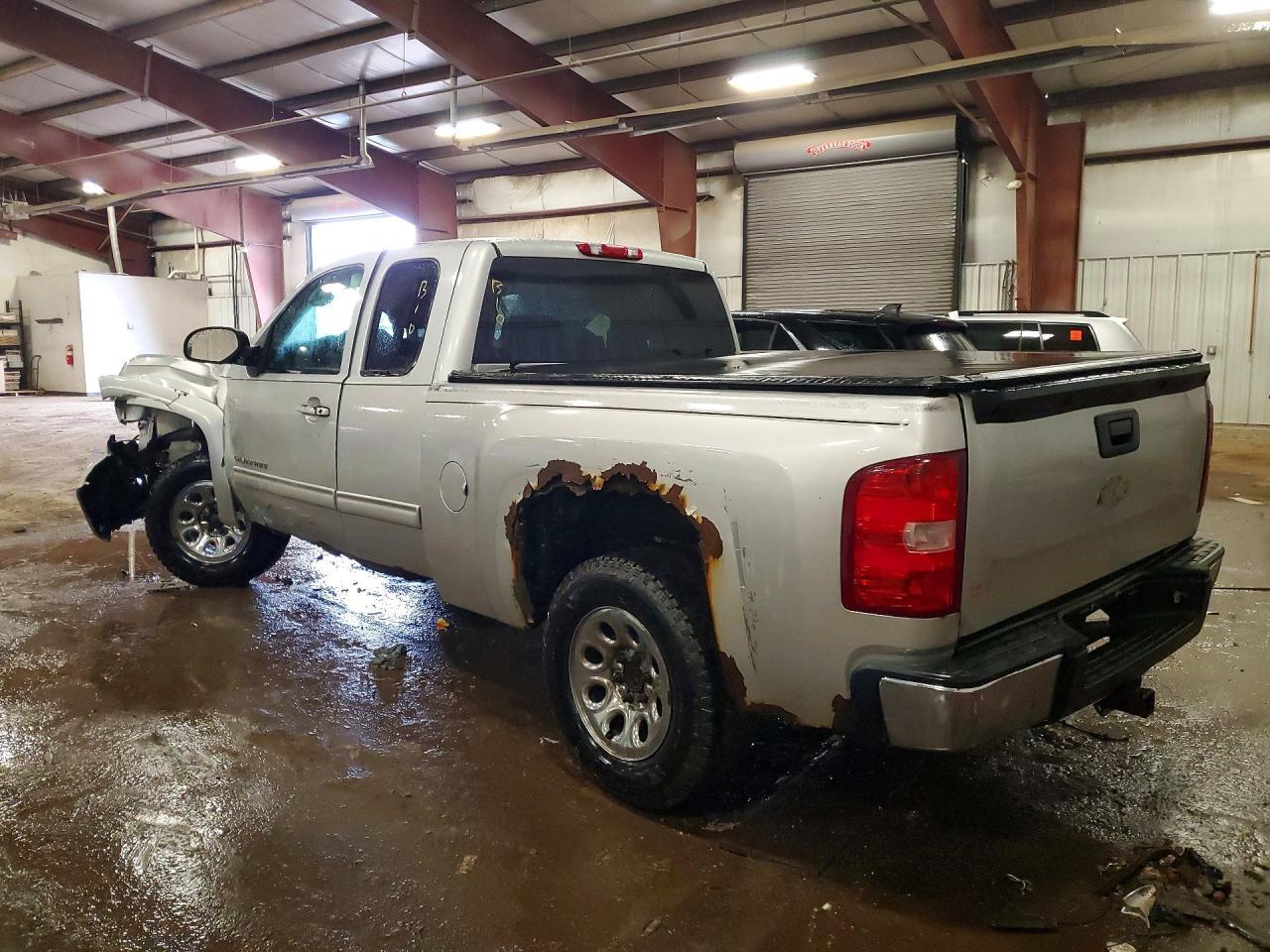 2011 Chevrolet Silverado K1500 Ls - Image 2