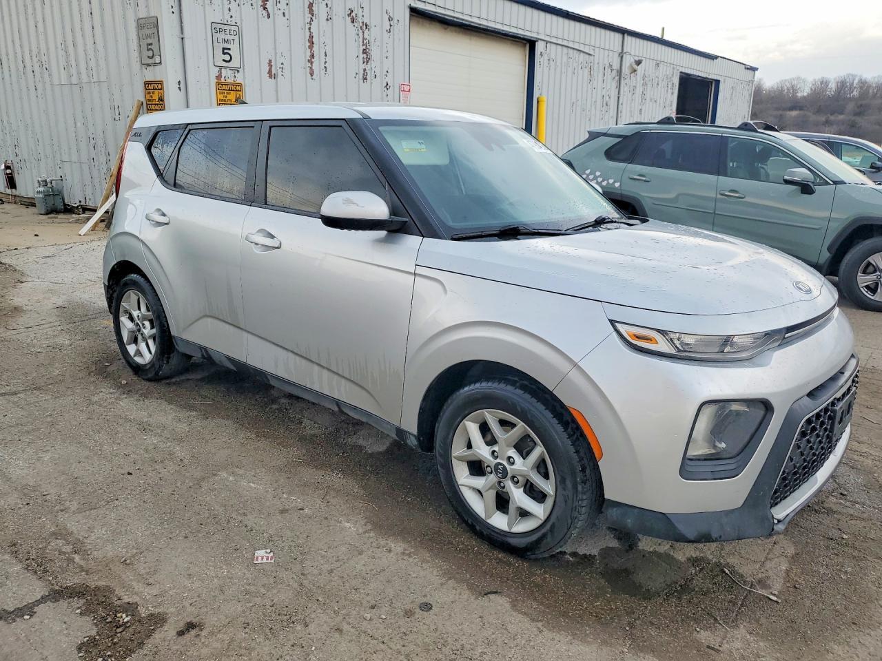 2021 Kia Soul S - Image 4