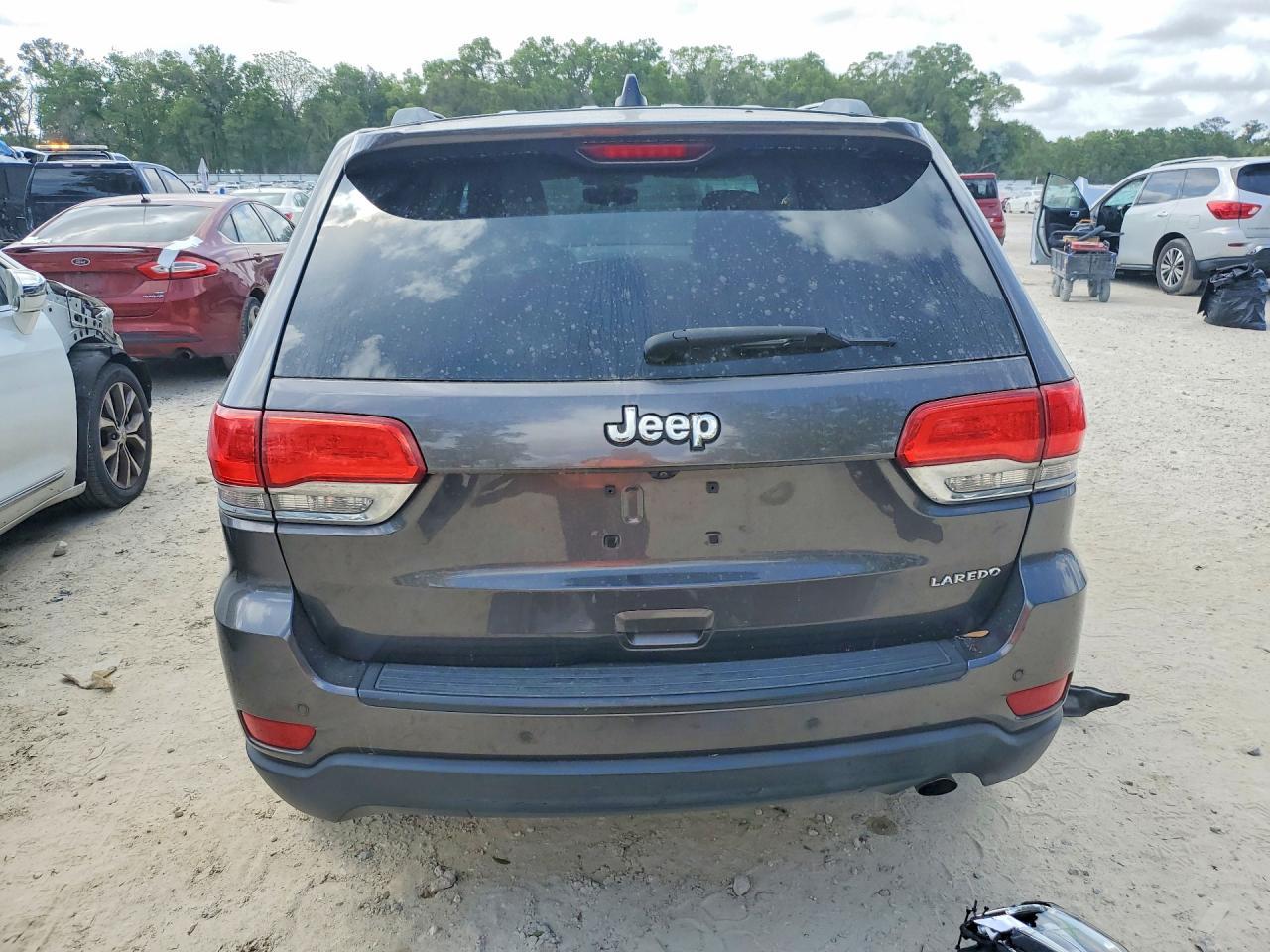 2017 Jeep Grand Cherokee Laredo - Фото 6