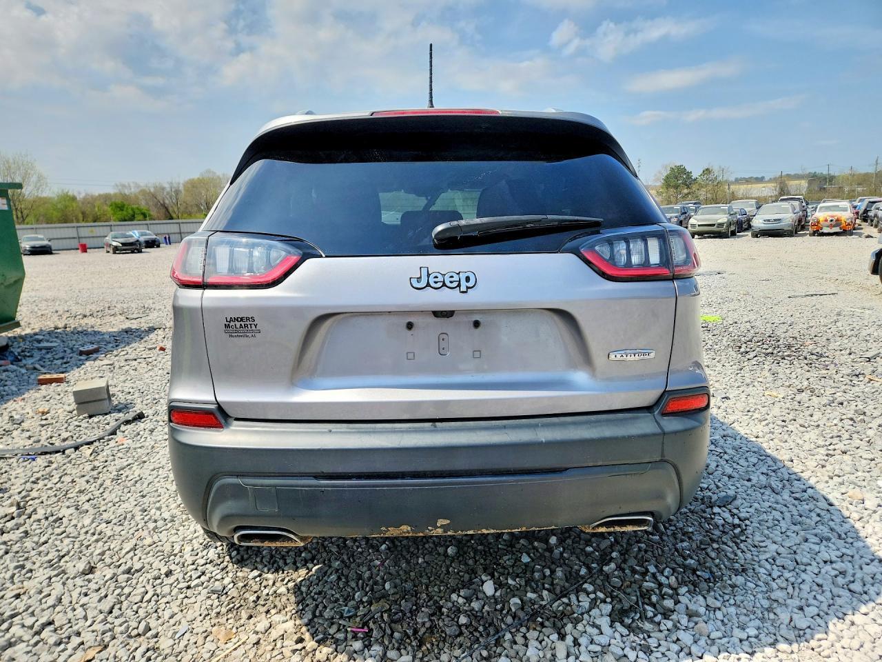 2019 Jeep Cherokee Latitude - Image 6