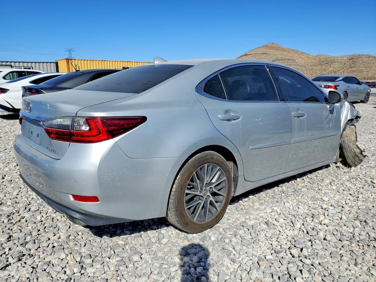2017 Lexus Es 350 Base - Фото 3