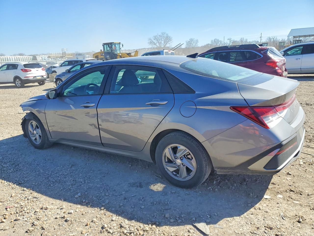 2024 Hyundai Elantra Se - Фото 2