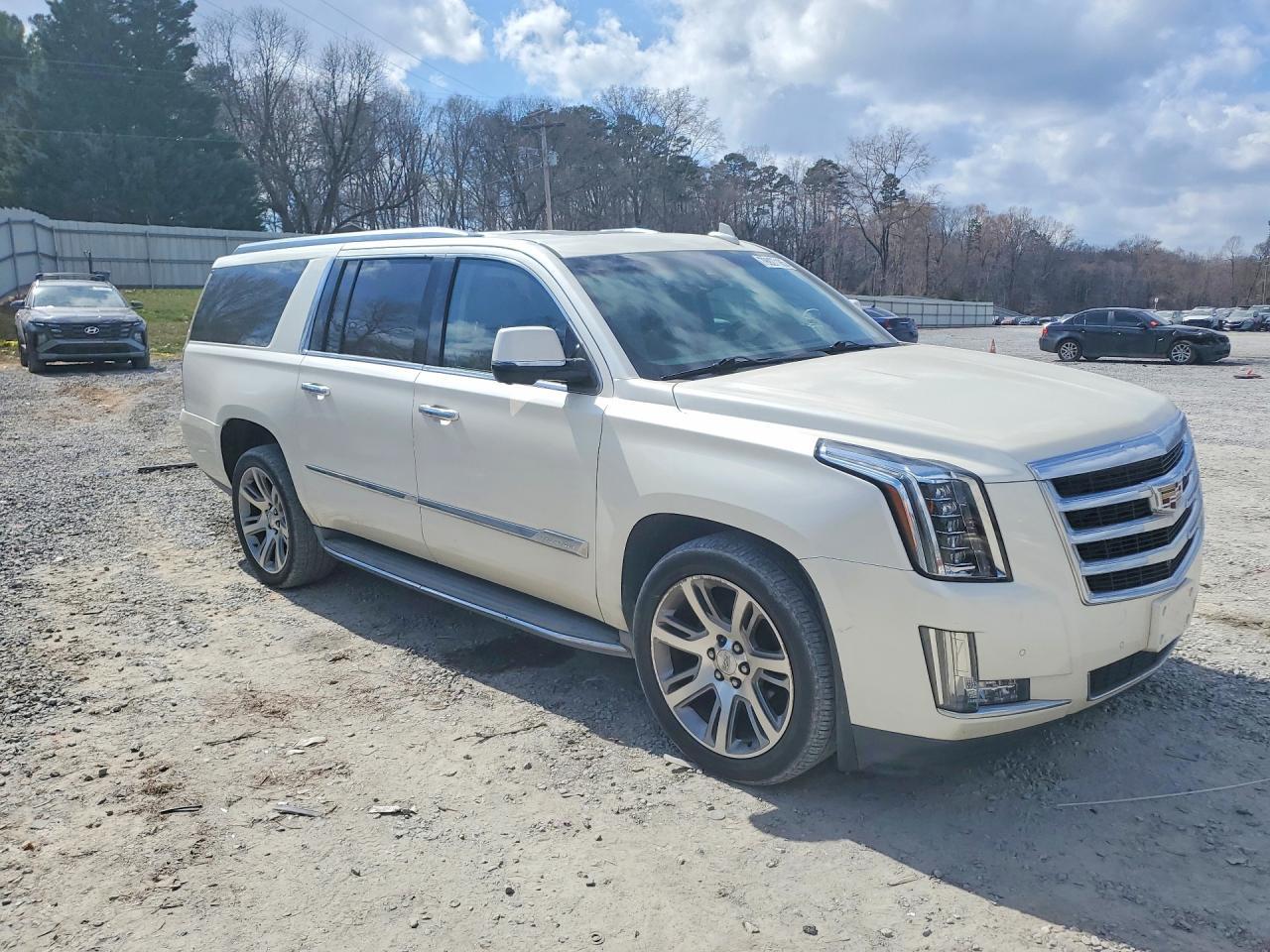 2015 Cadillac Escalade Esv Luxury - Image 4