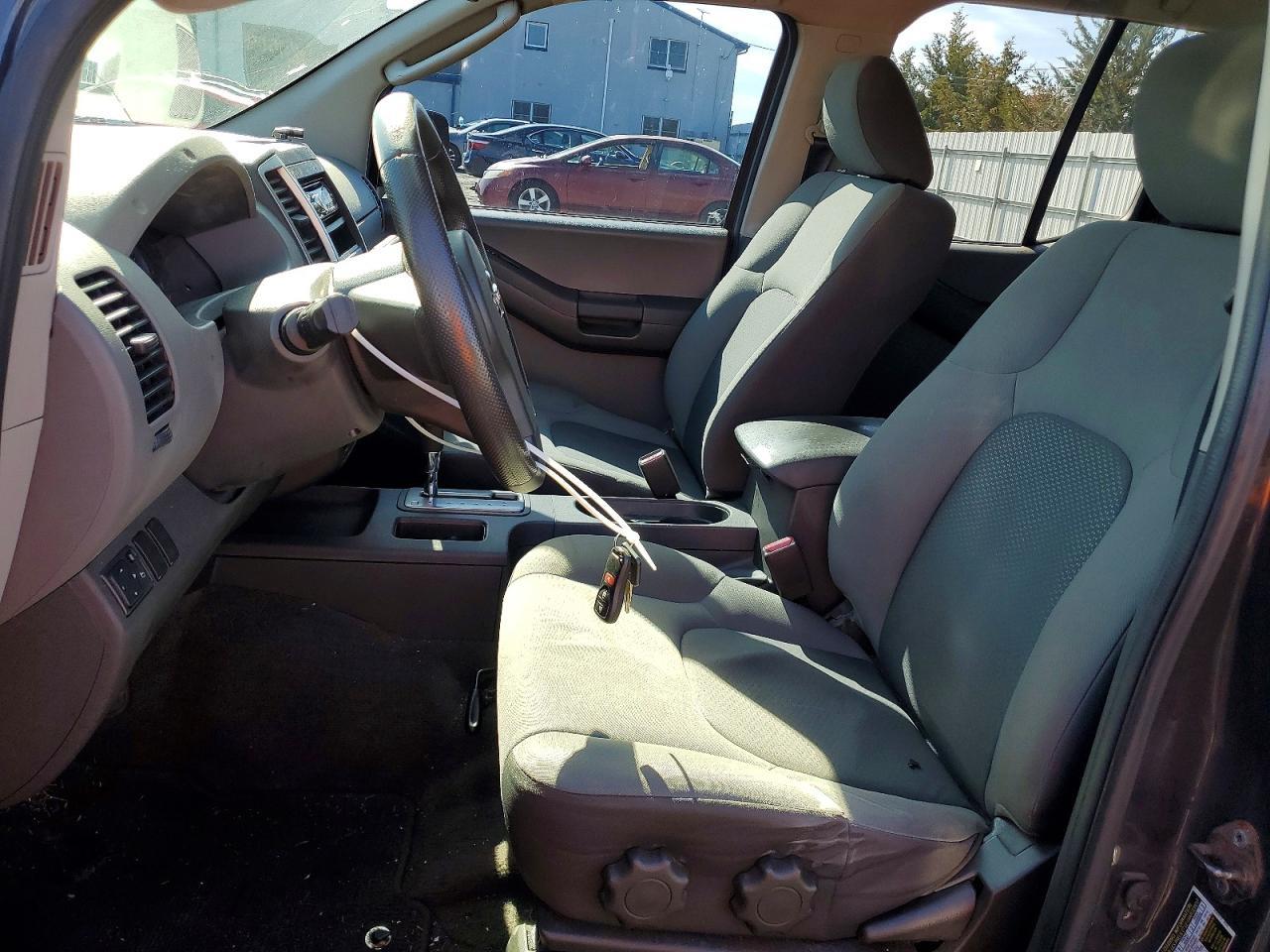 2010 Nissan Xterra X - Фото 7