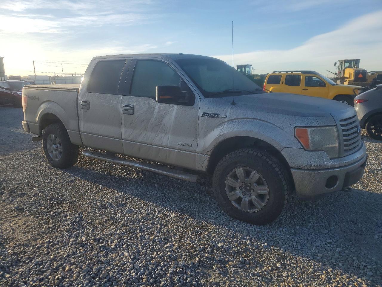 2011 Ford F150 Supercrew - Фото 4