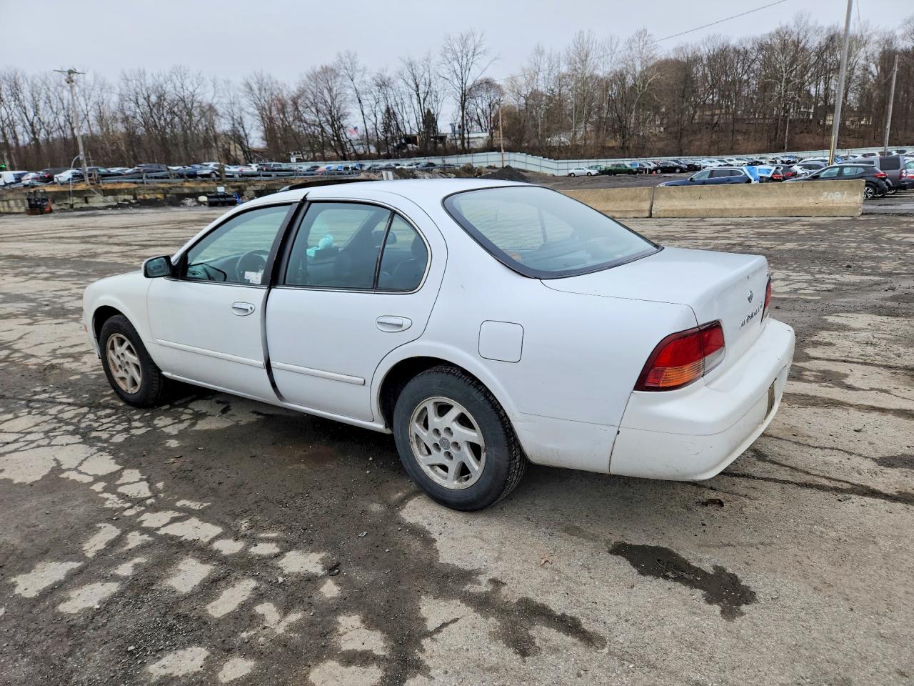 1998 Nissan Maxima Se - Image 2