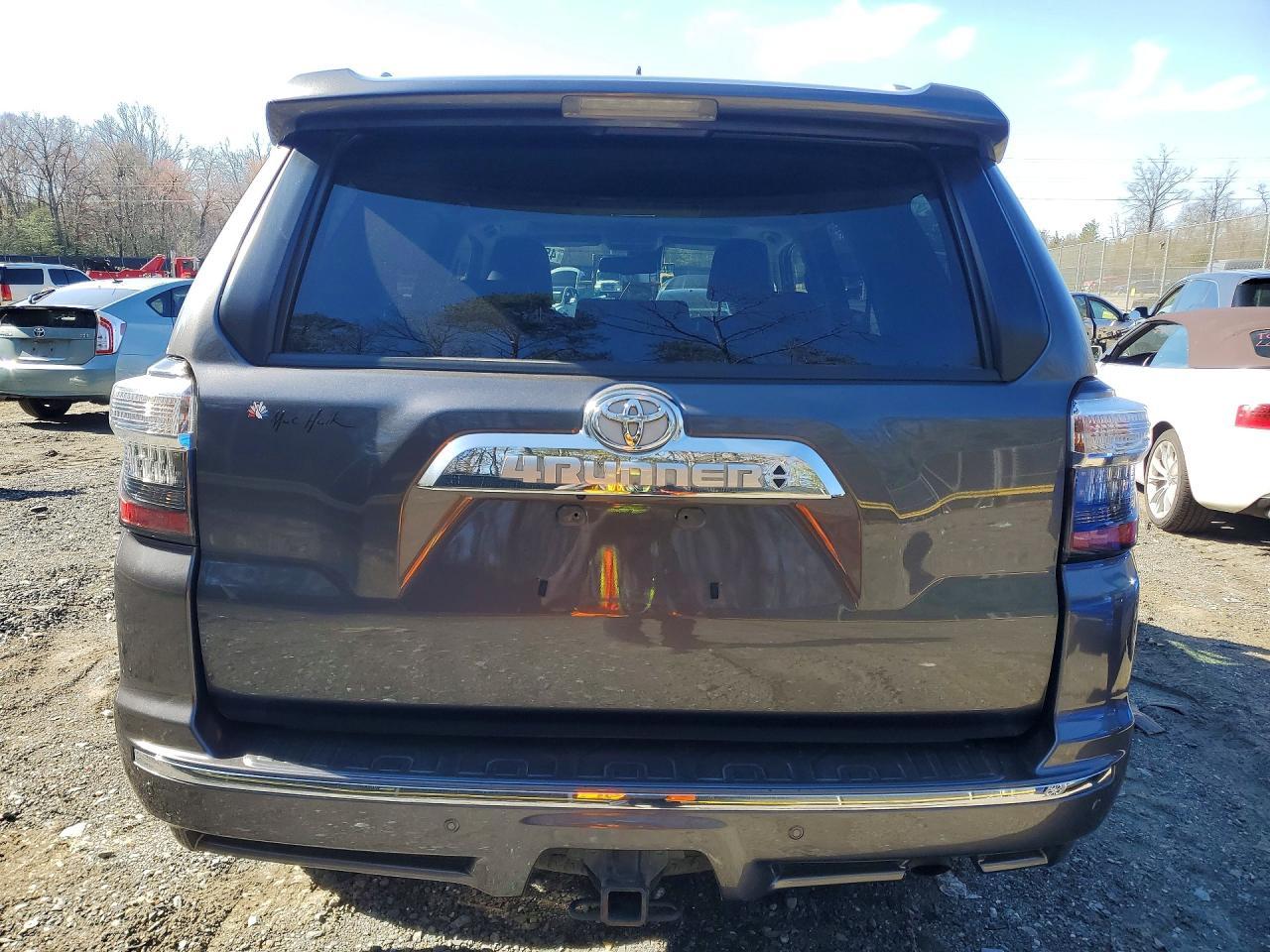 2021 Toyota 4Runner Limited - Фото 6