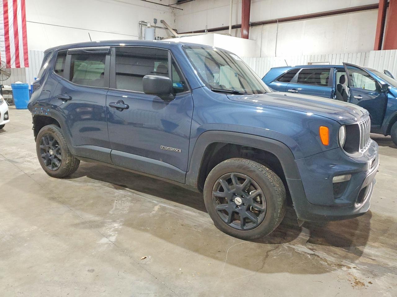 2023 Jeep Renegade Latitude - Фото 4