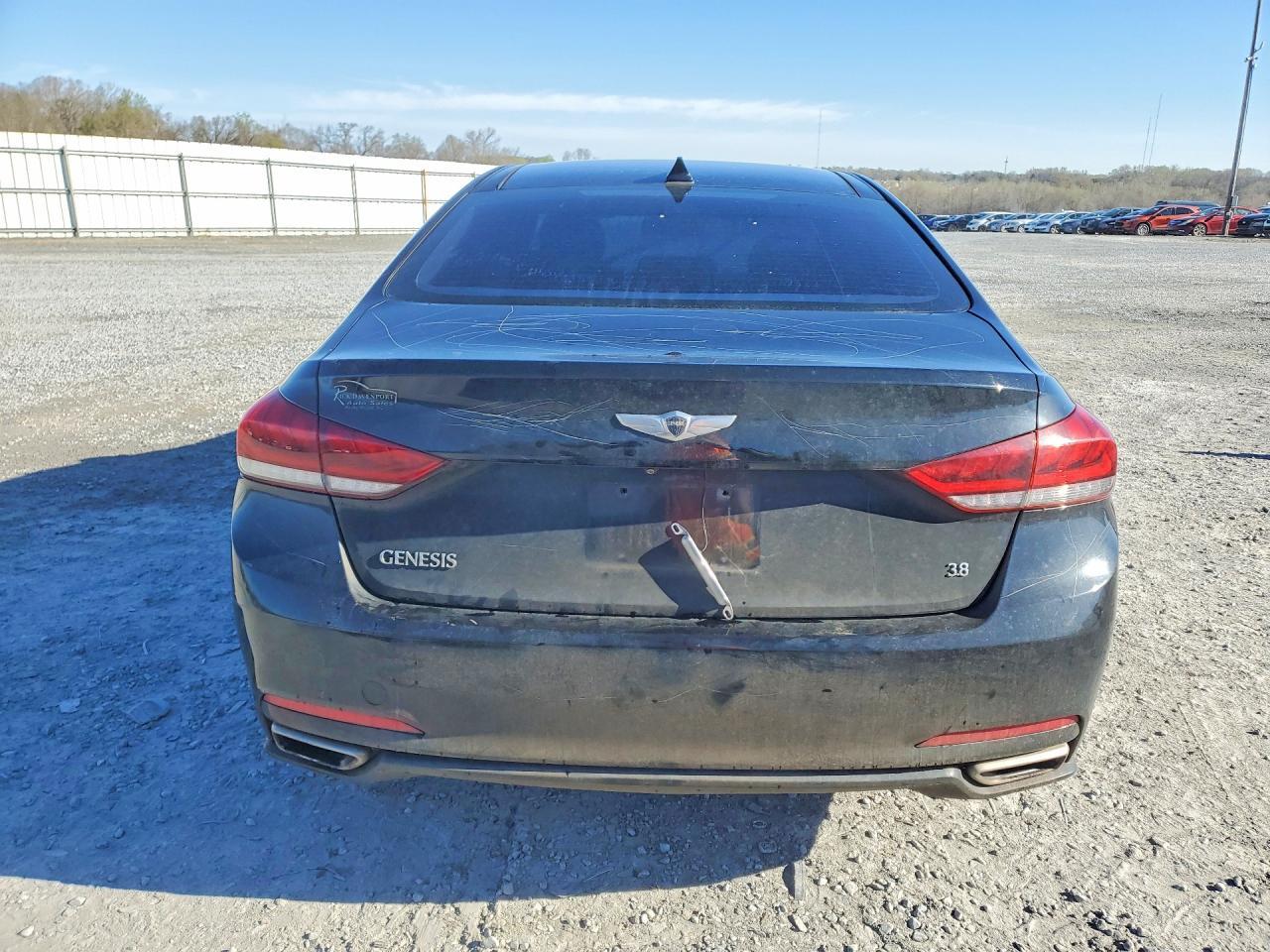 2015 Hyundai Genesis 3.8L - Фото 6
