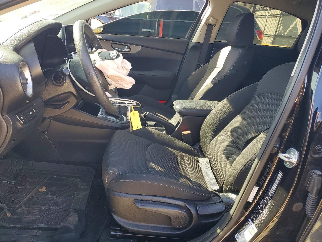 2021 Kia Forte Lxs - Image 7