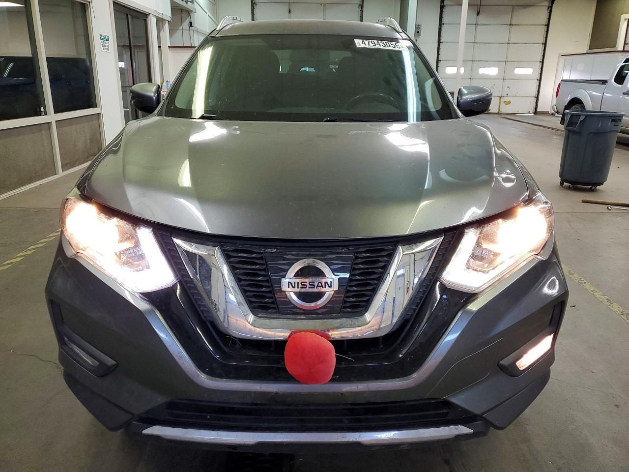2018 Nissan Rogue Sv - Image 5