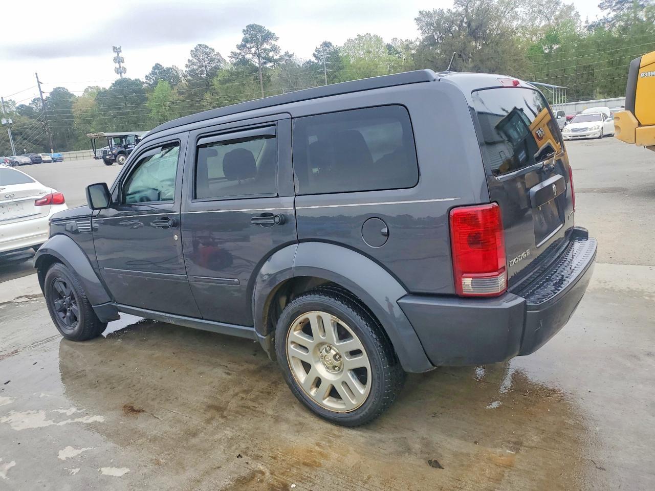 2010 Dodge Nitro Heat - Image 2