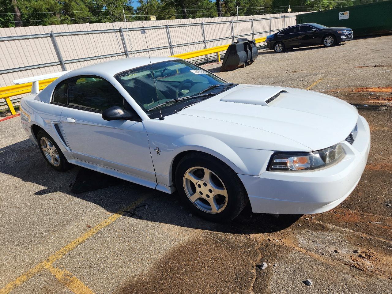 2003 Ford Mustang - Image 4
