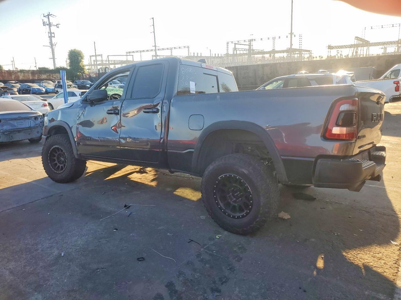 2020 Ram 1500 Rebel - Фото 2