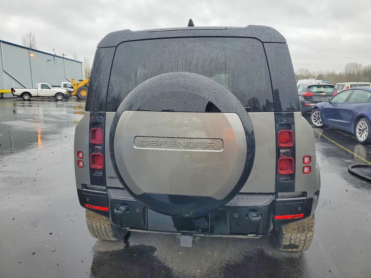 2024 Land Rover Defender 110 X-Dynamic Se - Фото 6