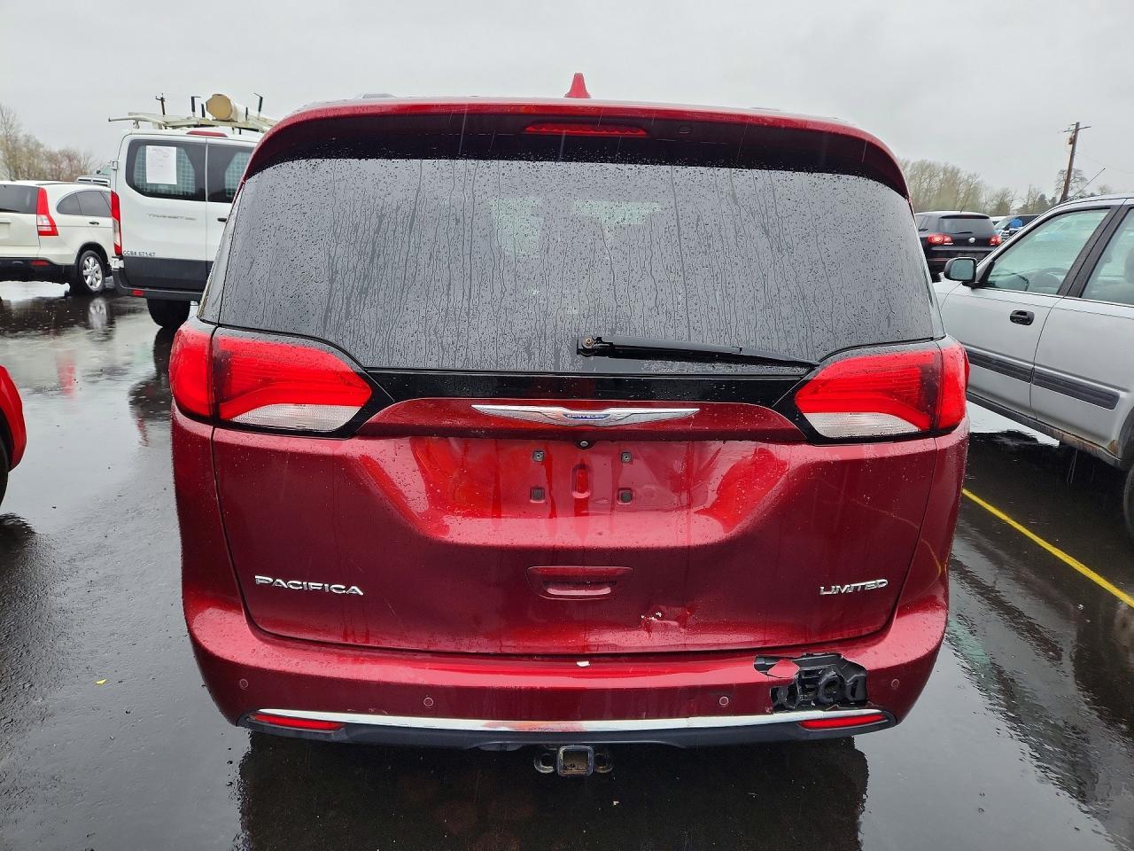 2017 Chrysler Pacifica Limited - Image 6