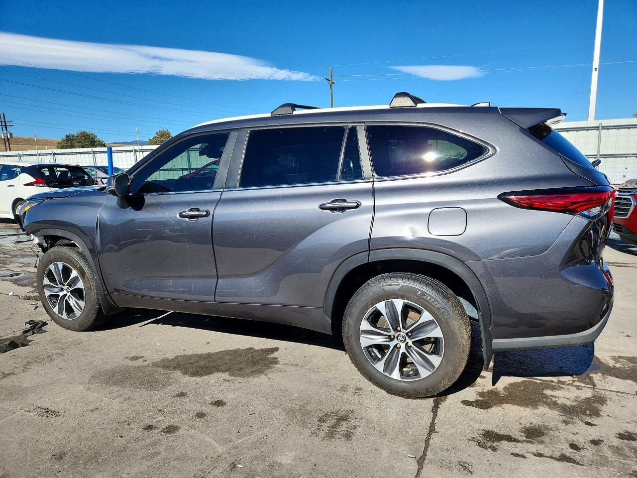 2023 Toyota Highlander Xle - Фото 2