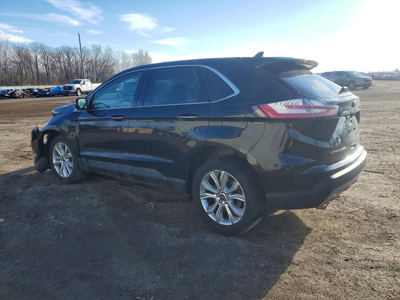 2023 Ford Edge Titanium - Фото 2