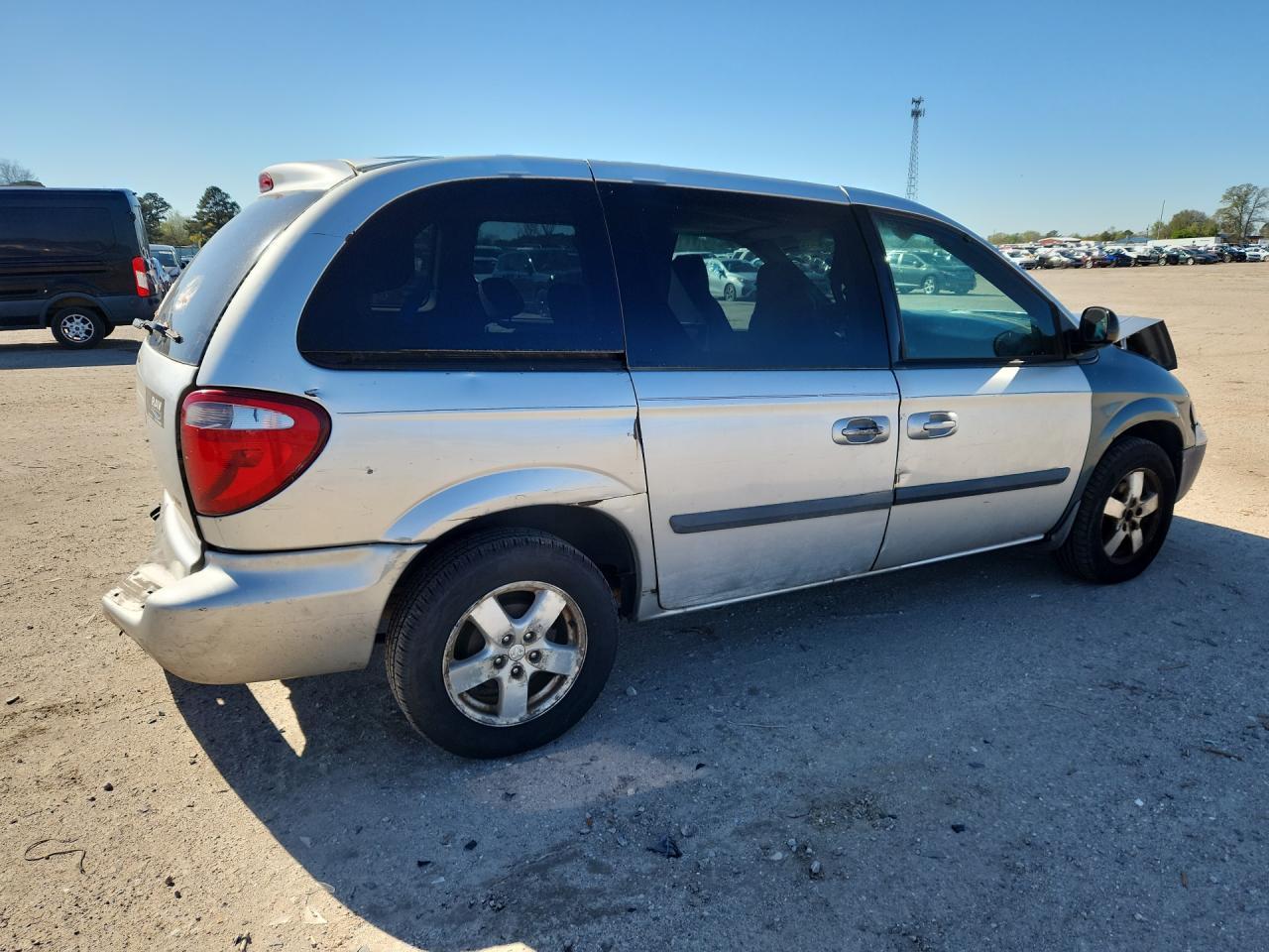 2005 Dodge Caravan Sxt - Фото 3