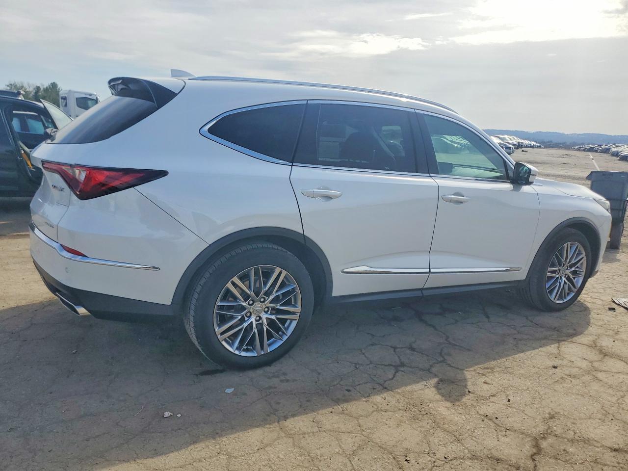 2022 Acura Mdx Advance - Фото 3