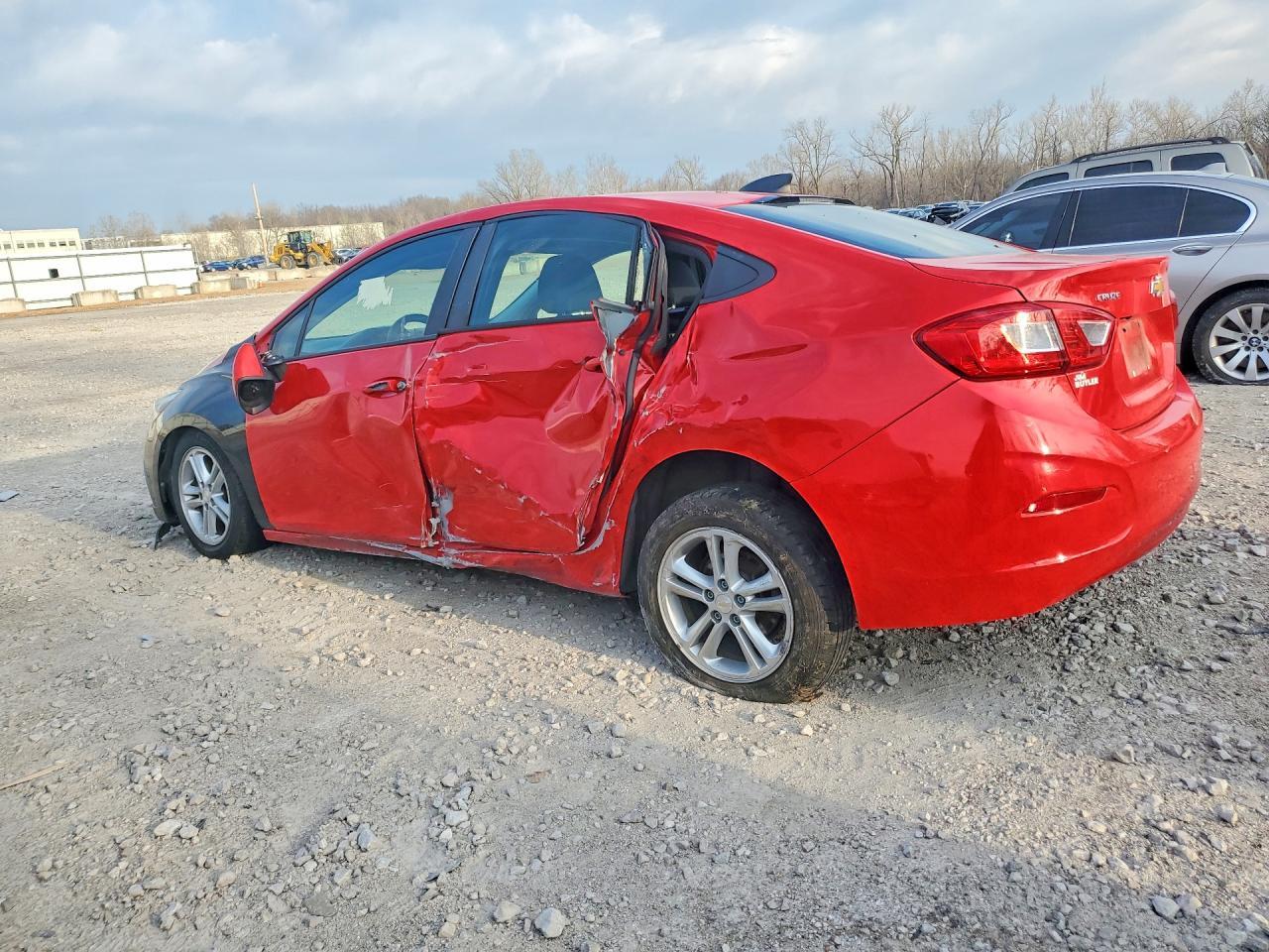 2019 Chevrolet Cruze Ls - Image 2