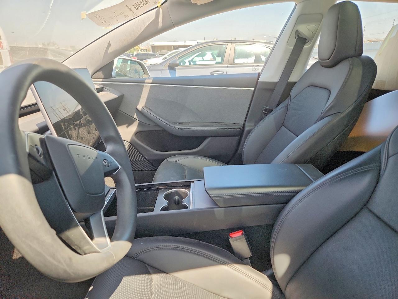 2024 Tesla Model 3 - Фото 7