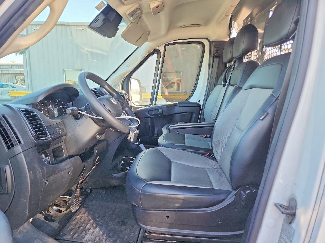 2023 Ram Promaster 2500 Utility / Service Van - Фото 7
