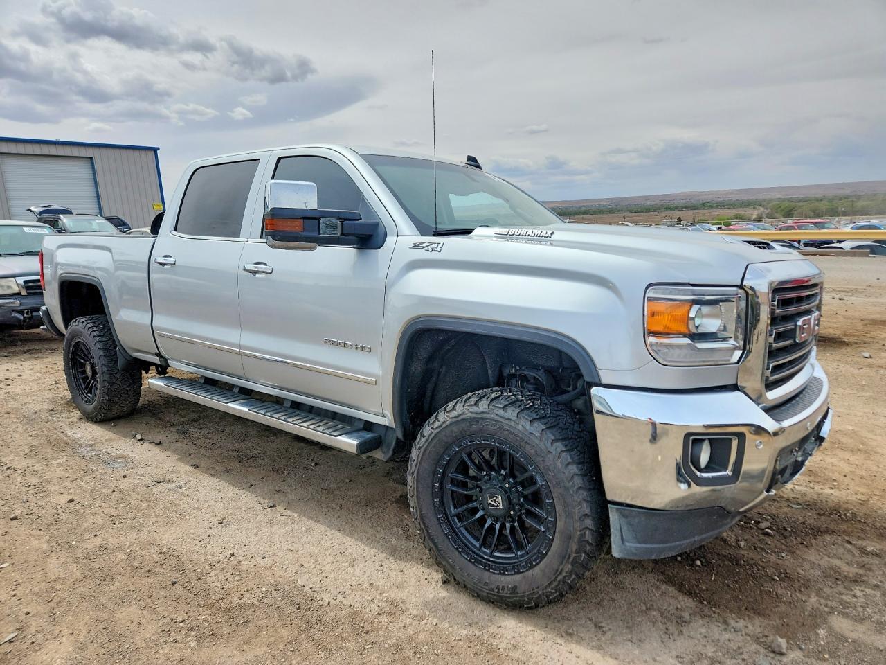 2018 GMC Sierra K2500 Slt - Image 4