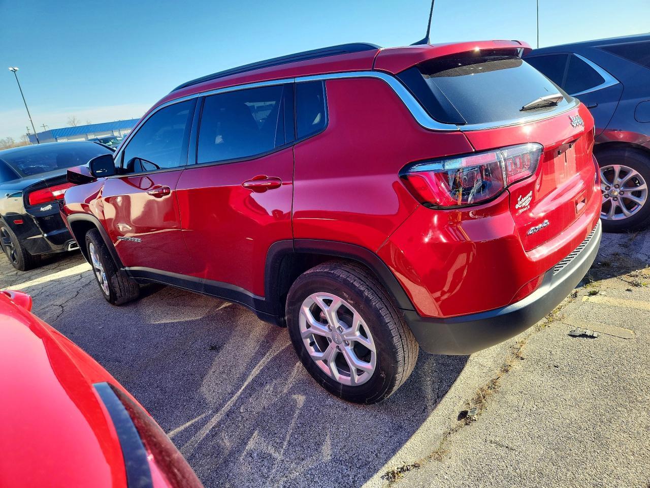 2024 Jeep Compass Latitude - Фото 2