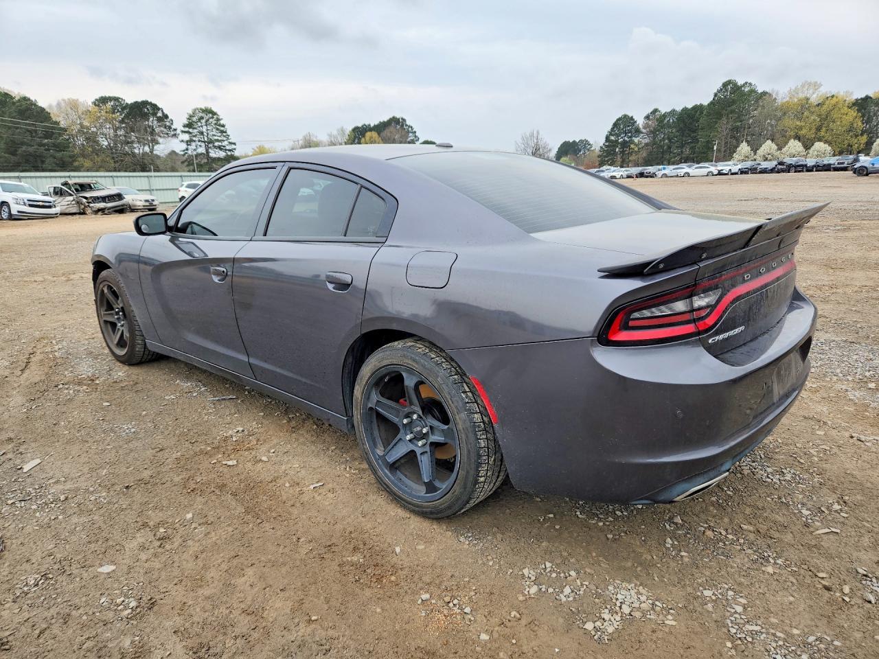 2021 Dodge Charger Sxt - Фото 2