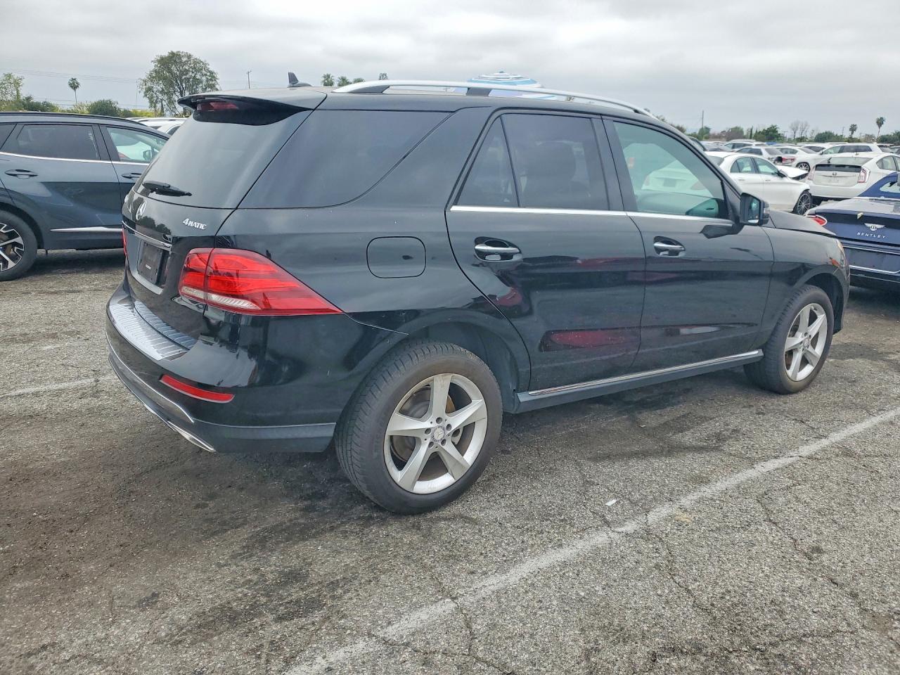 2016 Mercedes-Benz Gle 350 4Matic - Image 3