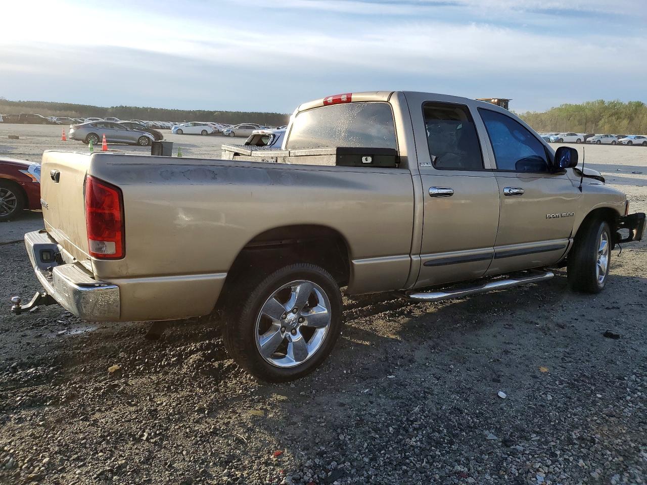2002 Dodge Ram 1500 - Фото 3