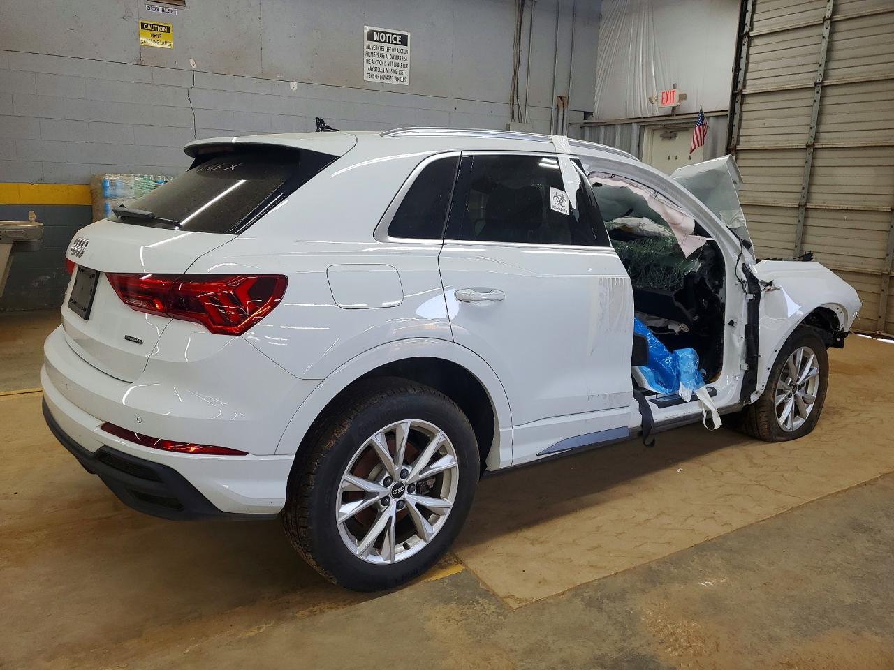 2025 Audi Q3 Premium S Line 45 - Фото 3