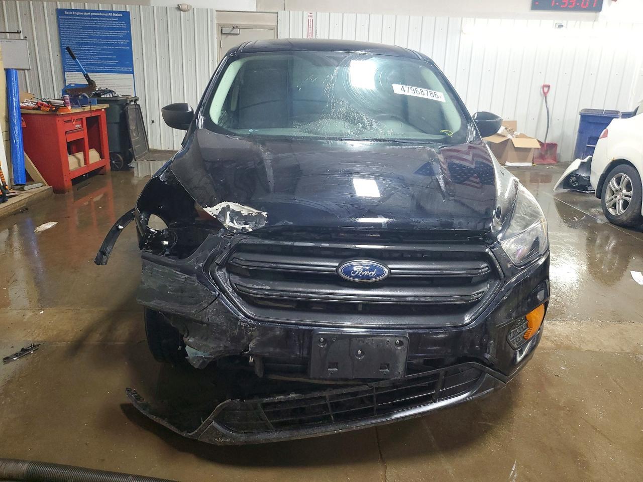 2019 Ford Escape S - Фото 5