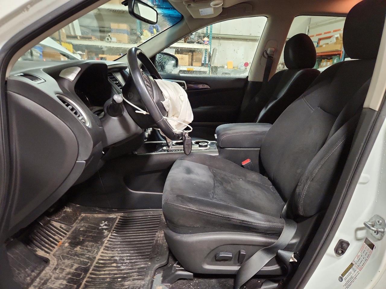 2016 Nissan Pathfinder S - Image 7
