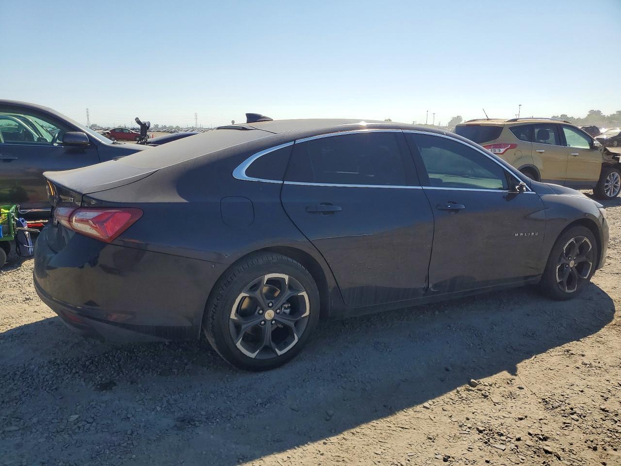 2022 Chevrolet Malibu Lt - Image 3